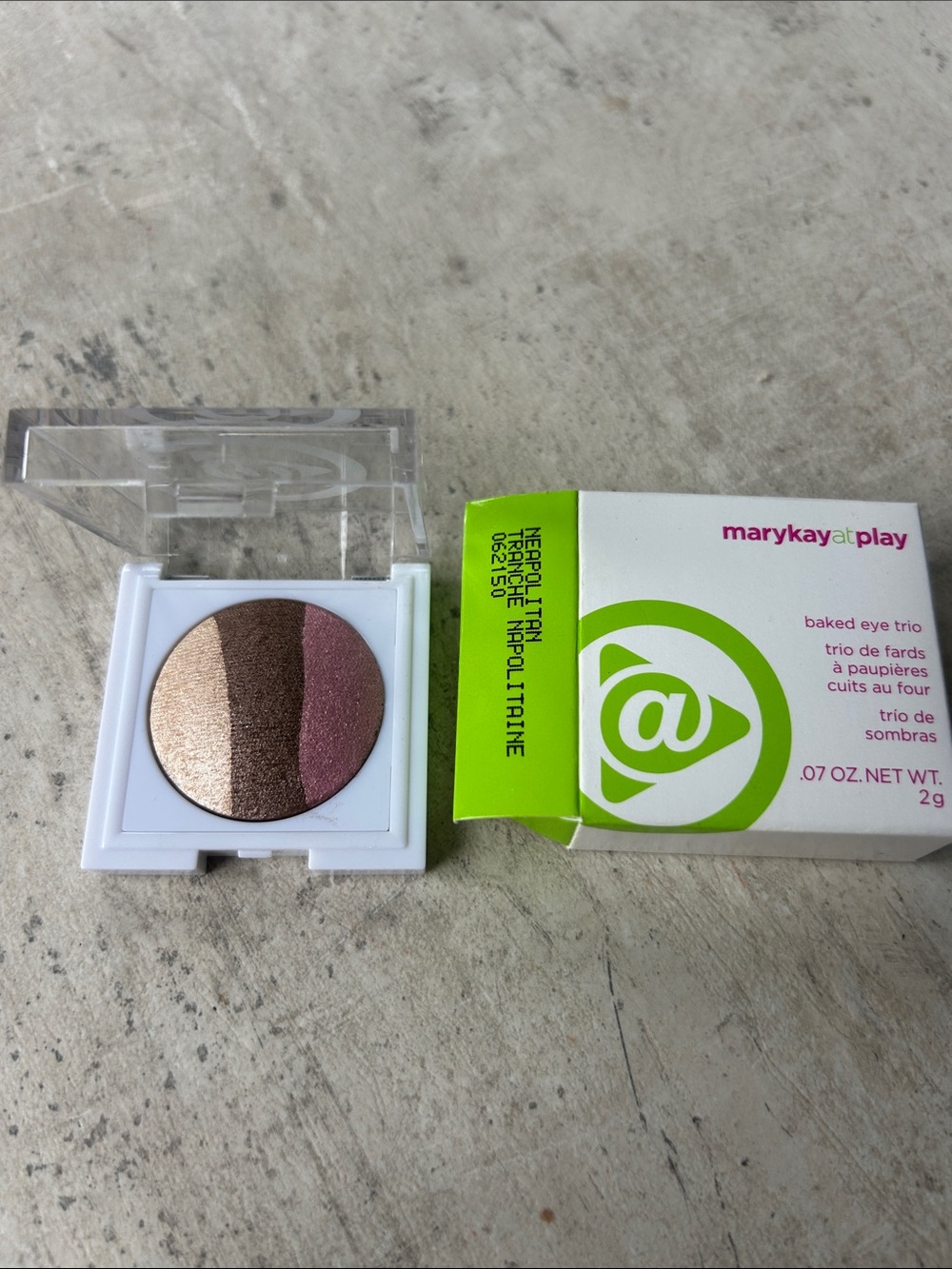 Mary Kay @Play Baked Eye Trip -  Neapolitan NIB